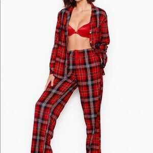 NWT VICTORIA SECRET Christmas PAJAMA Set
